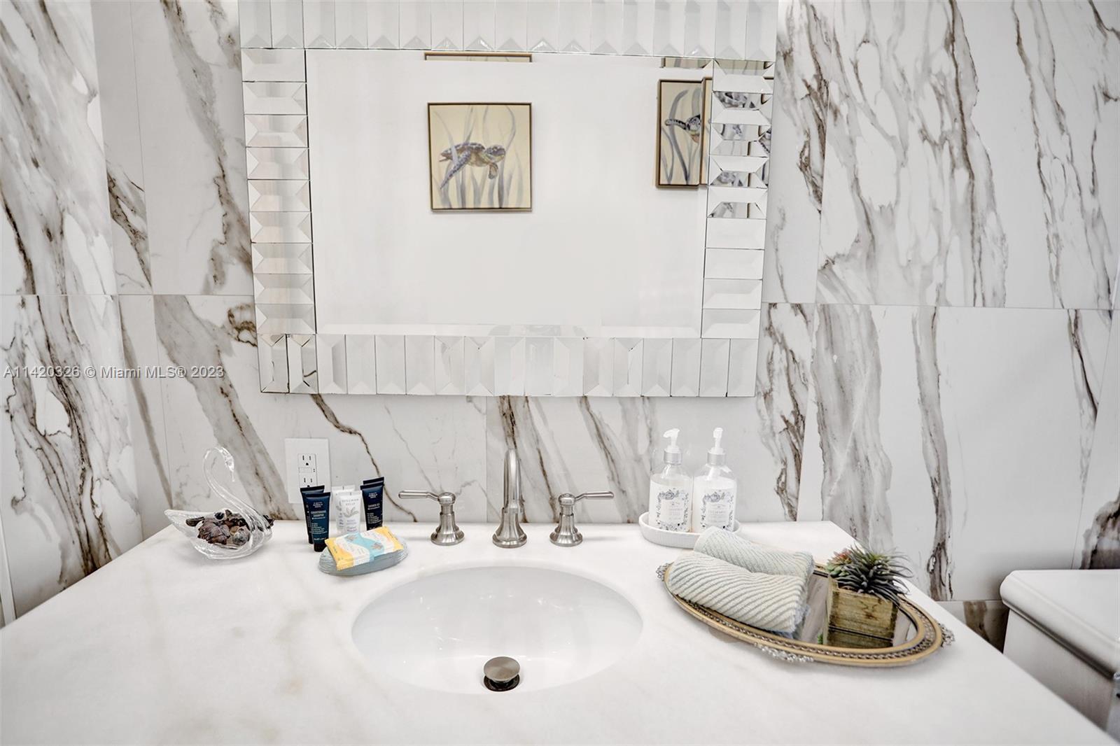 9890 Southwest 138th Street Miami, FL 33176 - Photo 13 of 39