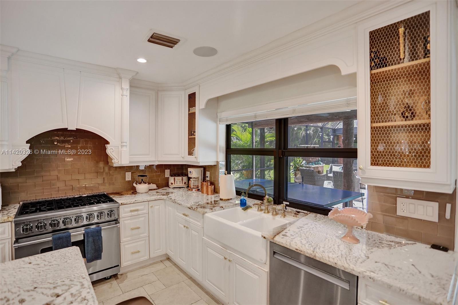 9890 Southwest 138th Street Miami, FL 33176 - Photo 2 of 39