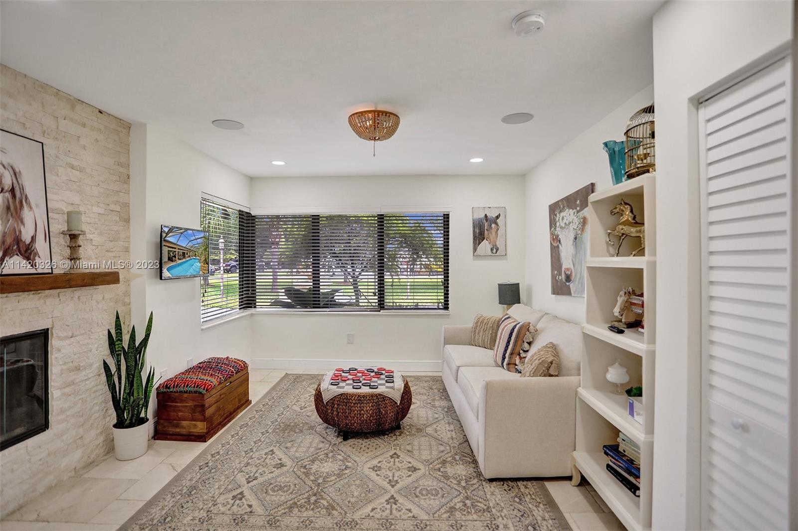 9890 Southwest 138th Street Miami, FL 33176 - Photo 10 of 39