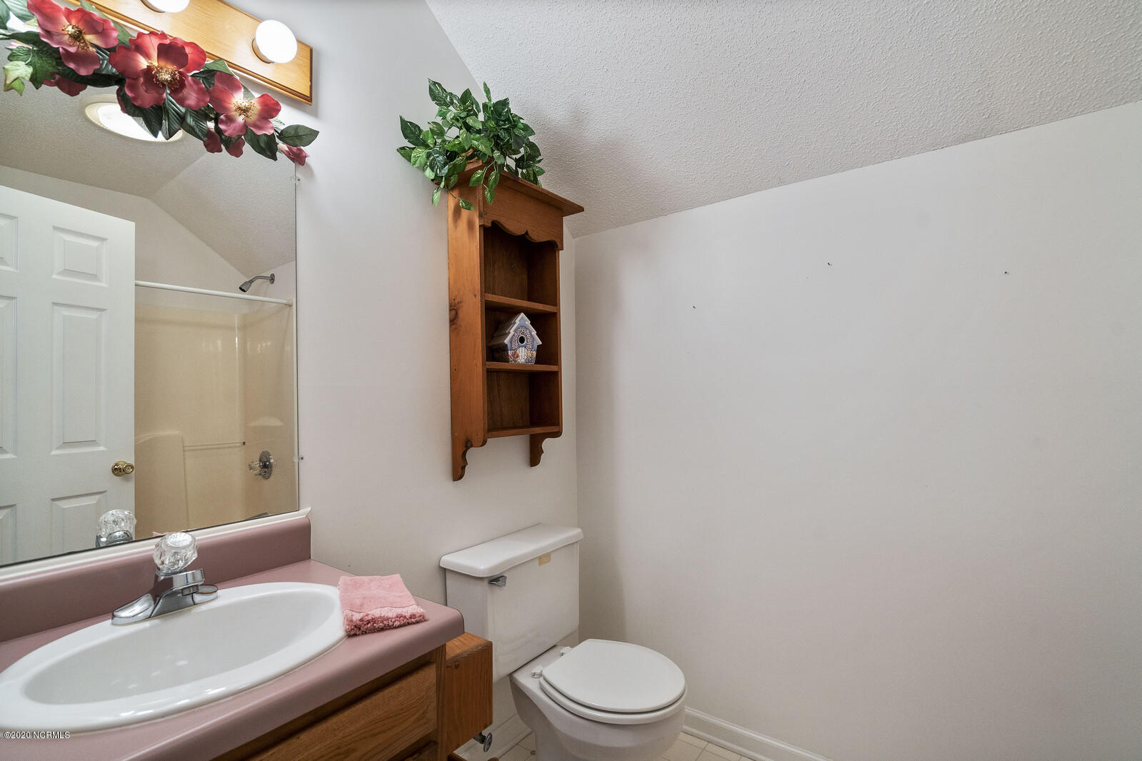 137 Oliver Cooper Road Richlands, NC 28574 - Photo 54 of 75 Bathroom