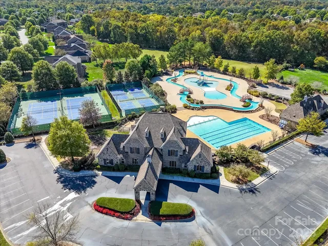 $1,850,000 | 320 Fox Chase Court, Waxhaw, NC 28173