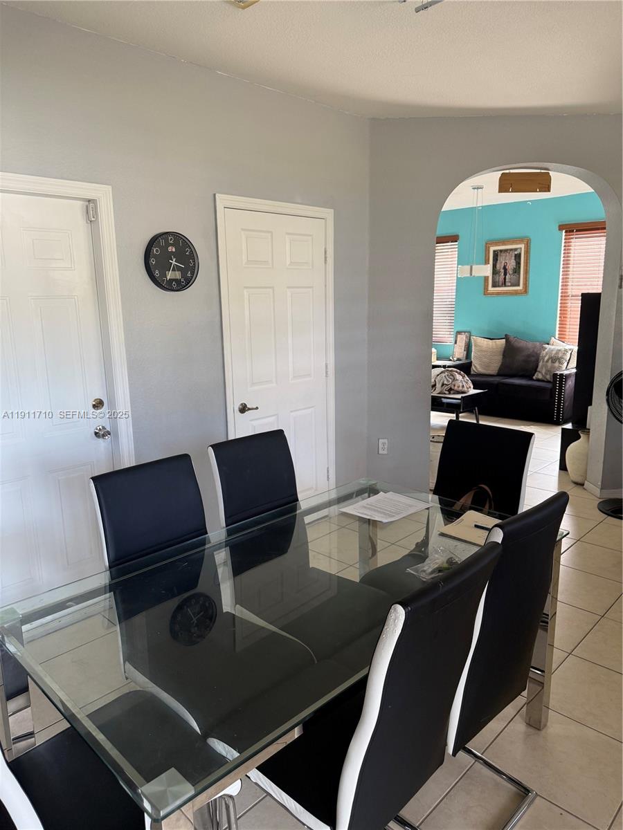 27450 Southwest 138th Path Homestead, FL 33032 - Photo 16 of 34