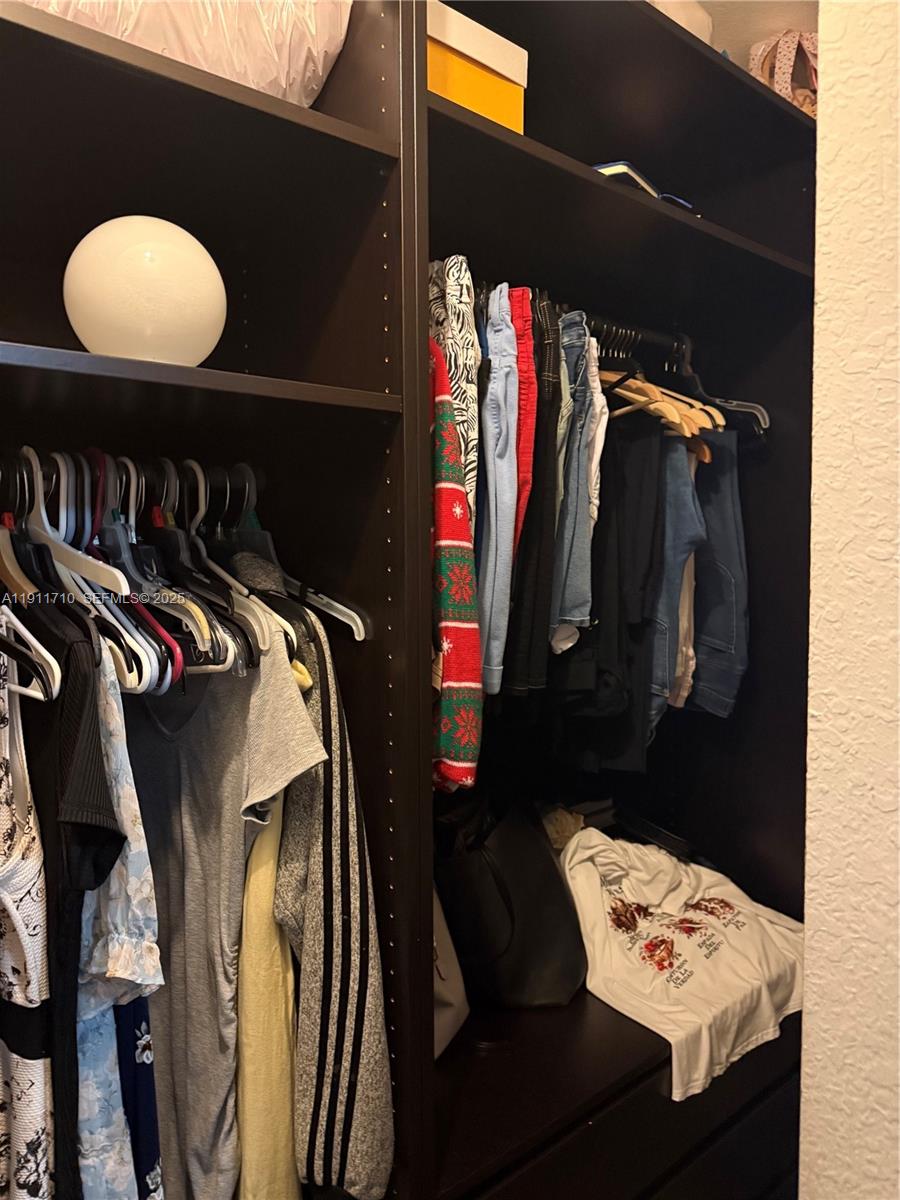 27450 Southwest 138th Path Homestead, FL 33032 - Photo 29 of 34 Walk in