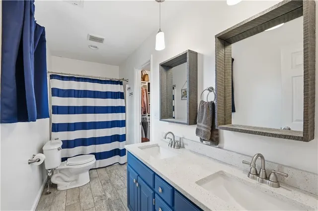 $365,000 | 150 West Lanesfield Street, Gardner, KS 66030