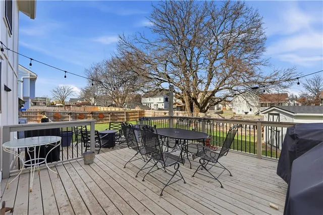 $365,000 | 150 West Lanesfield Street, Gardner, KS 66030