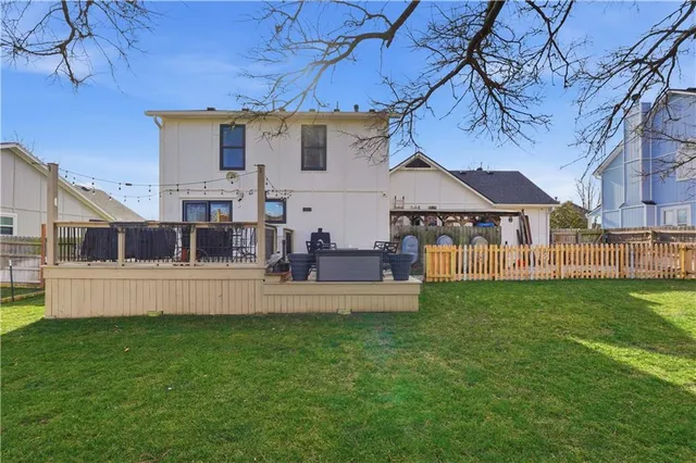 $365,000 | 150 West Lanesfield Street, Gardner, KS 66030