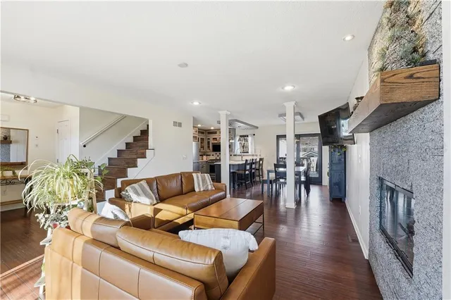 $365,000 | 150 West Lanesfield Street, Gardner, KS 66030