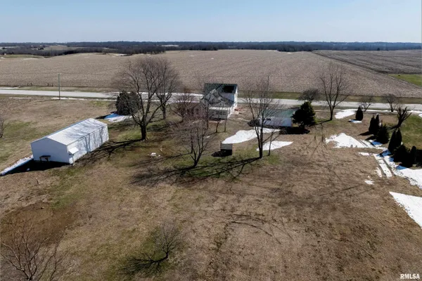 $215,000 | 2911 Highway 96, Sutter, IL 62373