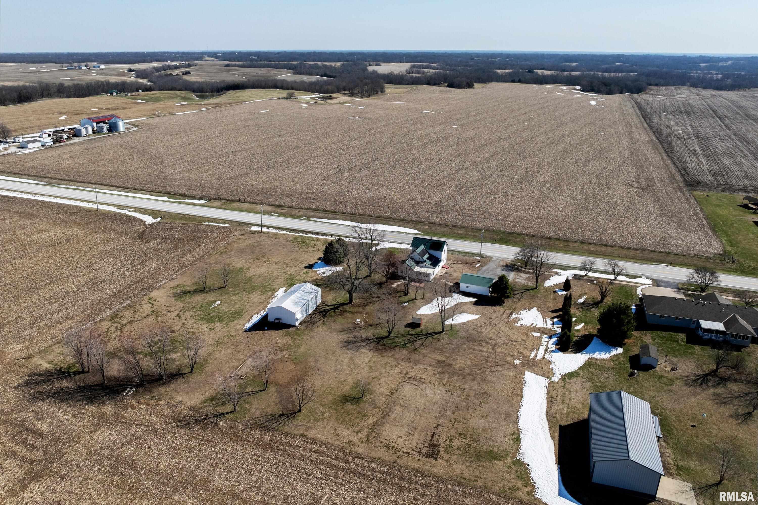 2911 Highway 96 Sutter, IL 62373 - Photo 6 of 26