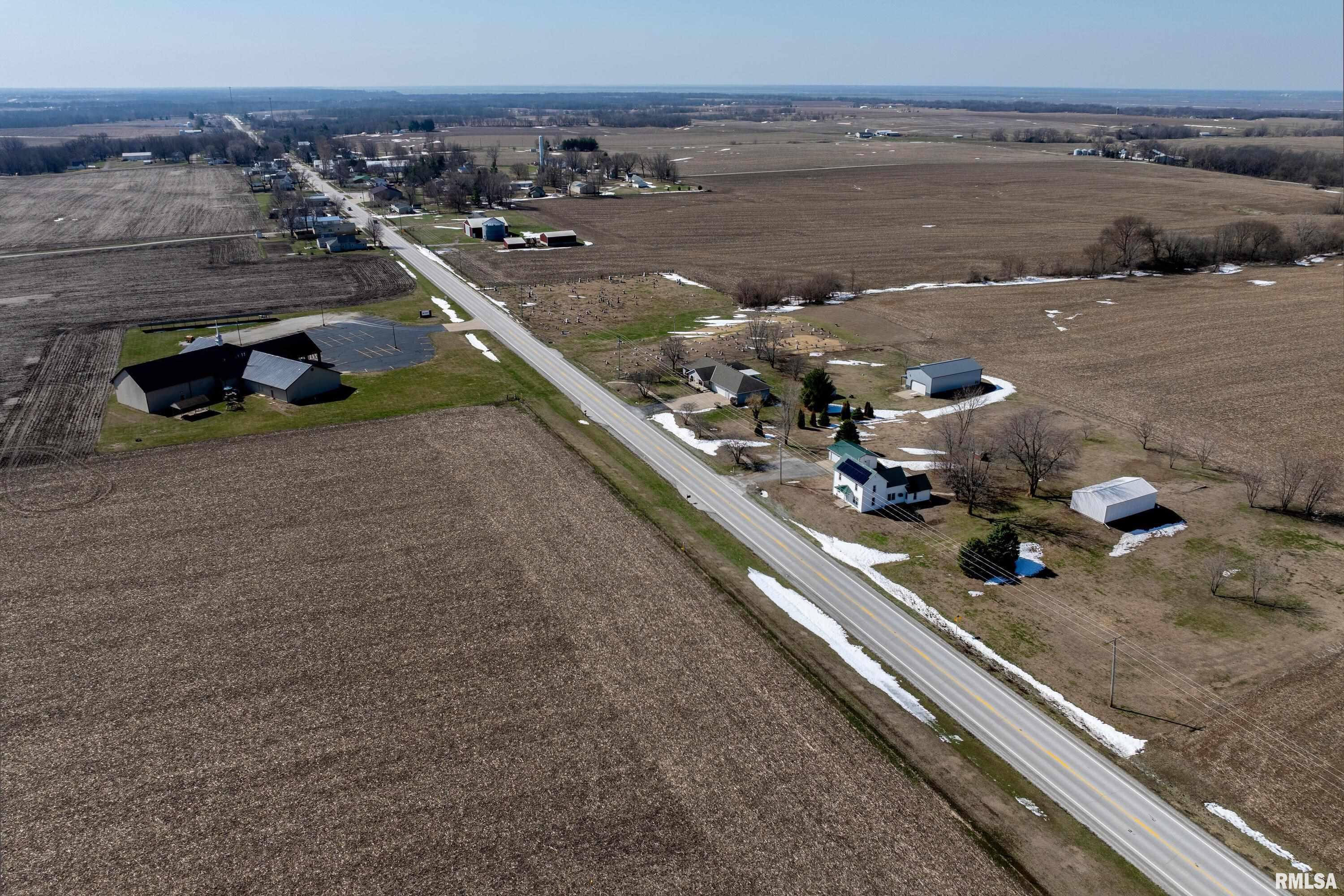 2911 Highway 96 Sutter, IL 62373 - Photo 7 of 26