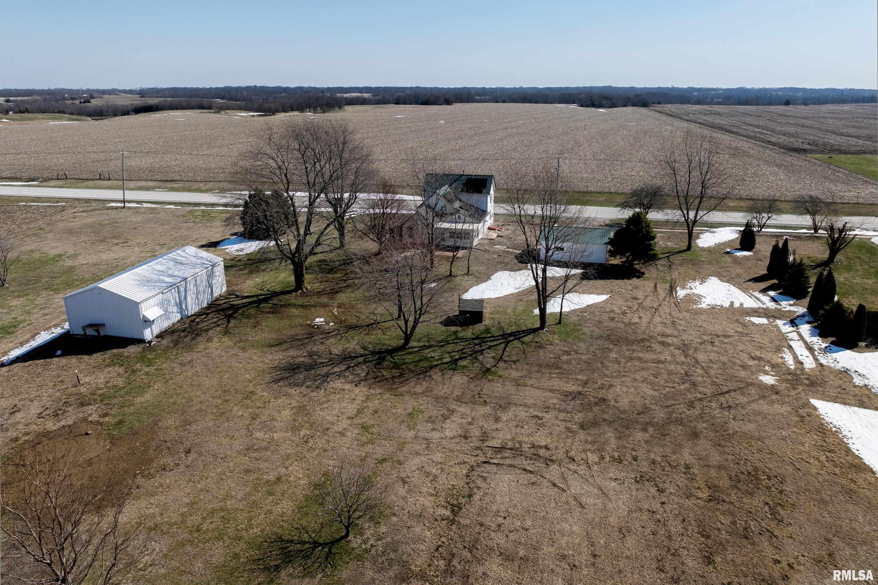 2911 Highway 96 Sutter, IL 62373 - Photo 10 of 26