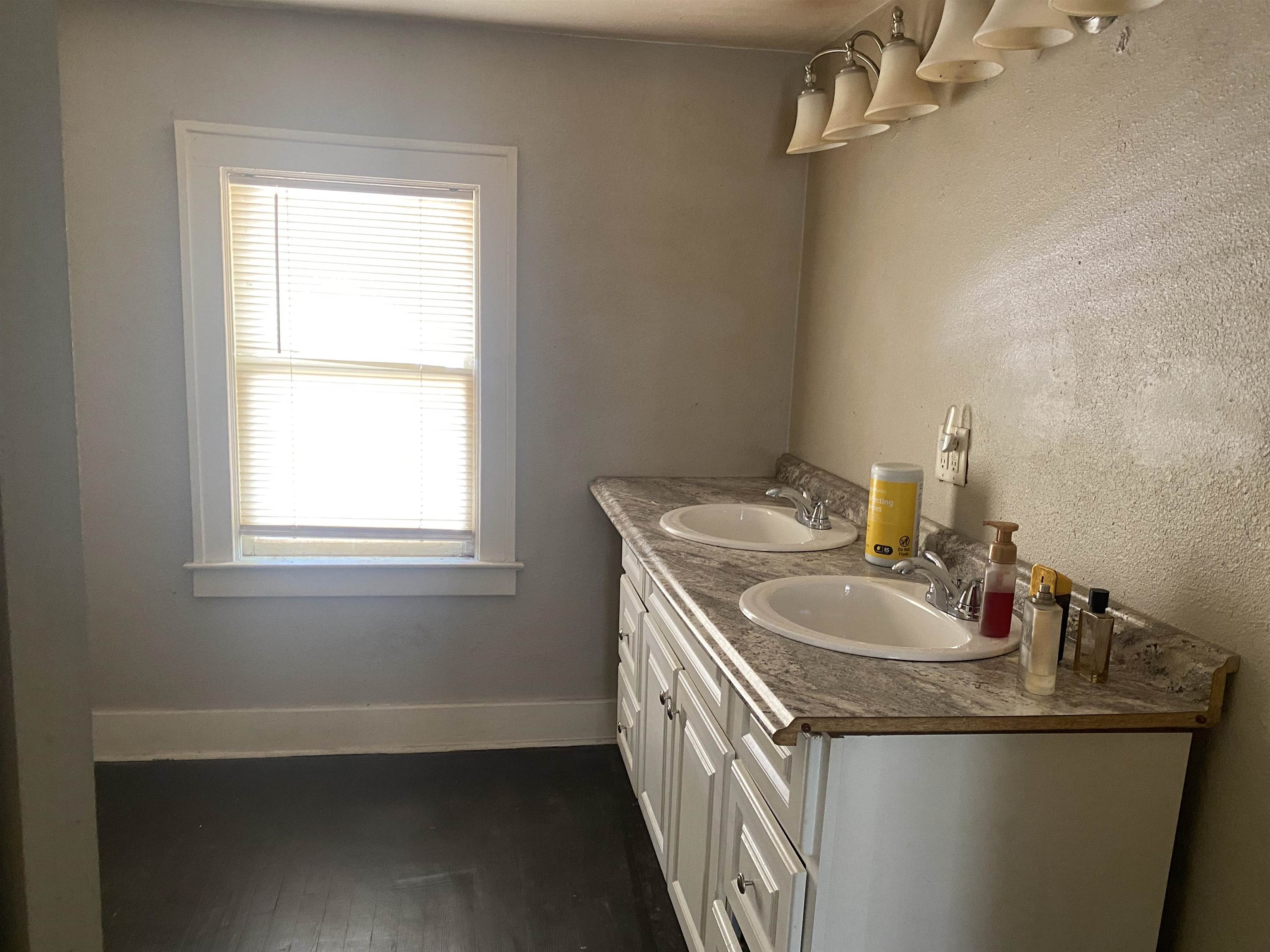 2129 2nd Street Bay City, MI 48708 - Photo 12 of 22