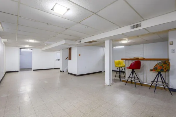 $1,650 | 8261 Gerald Avenue, Warren, MI 48093