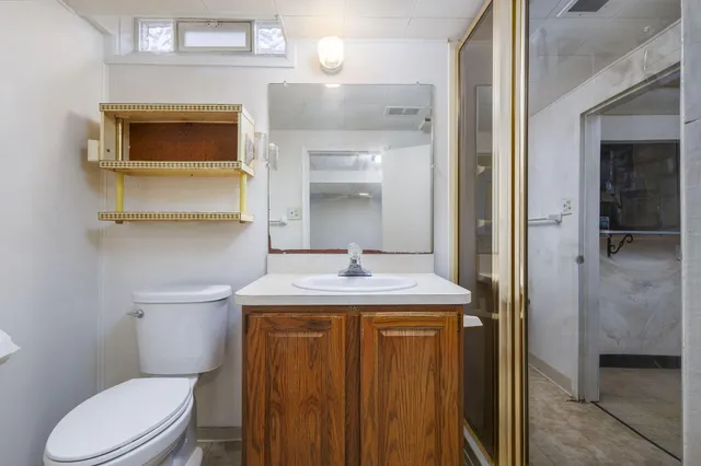 $1,650 | 8261 Gerald Avenue, Warren, MI 48093