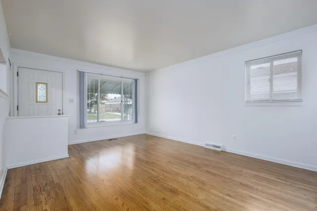 $1,650 | 8261 Gerald Avenue, Warren, MI 48093