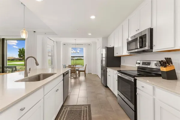 $3,500 | 5721 Palmer Circle, Unit 103, Bradenton, FL 34211