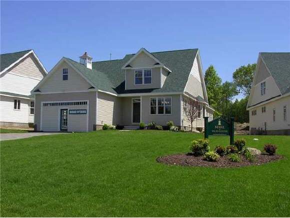 13 Baron's Way, Unit 33 Stratham, NH 03885 - Photo 1 of 1