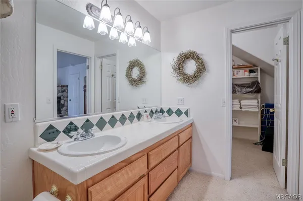 $698,000 | 196 B Lane, Lake Arrowhead, CA 92352