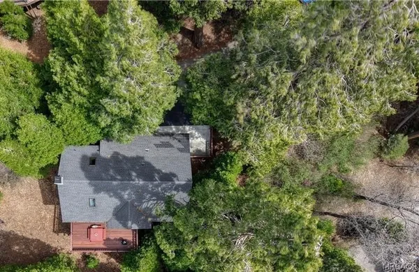 $698,000 | 196 B Lane, Lake Arrowhead, CA 92352