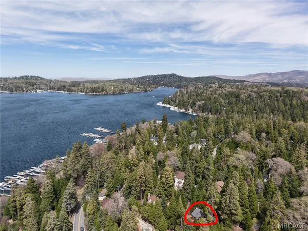 $698,000 | 196 B Lane, Lake Arrowhead, CA 92352
