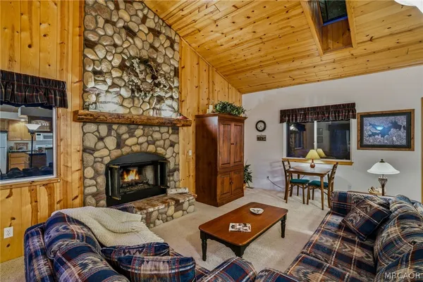 $698,000 | 196 B Lane, Lake Arrowhead, CA 92352