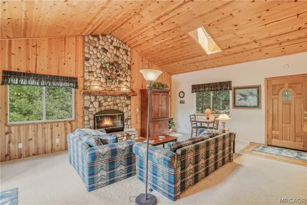 $698,000 | 196 B Lane, Lake Arrowhead, CA 92352