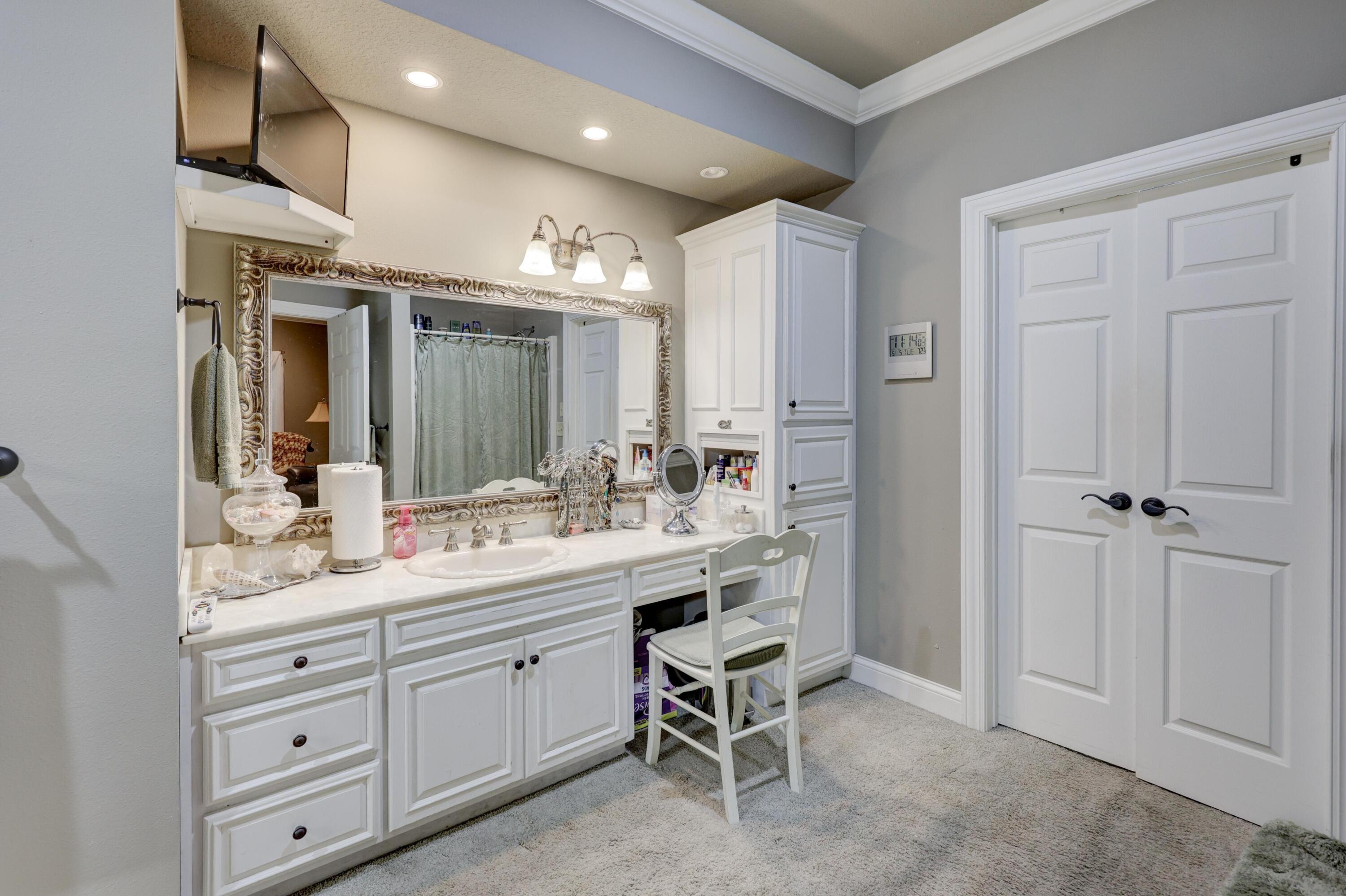 1111 Peterson Road Neosho, MO 64850 - Photo 37 of 54 037