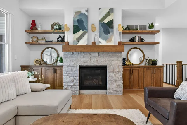 $755,000 | 7091 Spring Creek Drive, Bettendorf, IA 52722