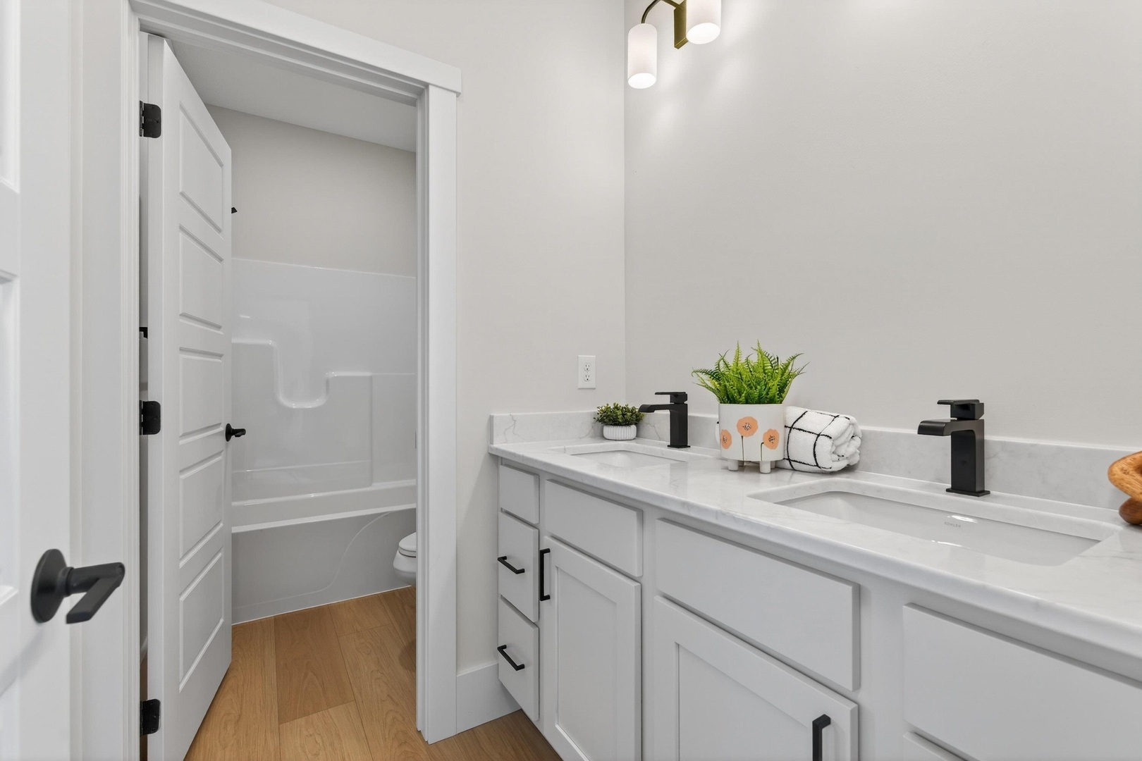 7091 Spring Creek Drive Bettendorf, IA 52722 - Photo 28 of 42