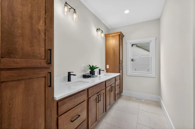 $755,000 | 7091 Spring Creek Drive, Bettendorf, IA 52722