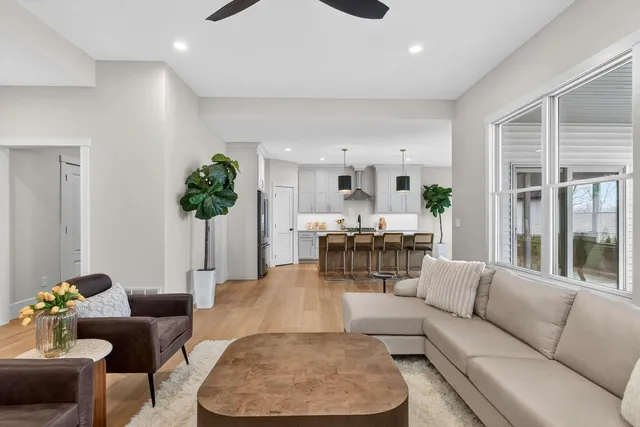 $755,000 | 7091 Spring Creek Drive, Bettendorf, IA 52722