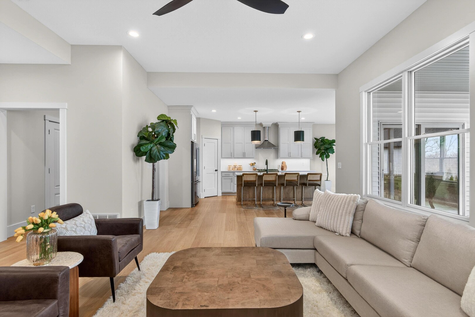 7091 Spring Creek Drive Bettendorf, IA 52722 - Photo 4 of 42