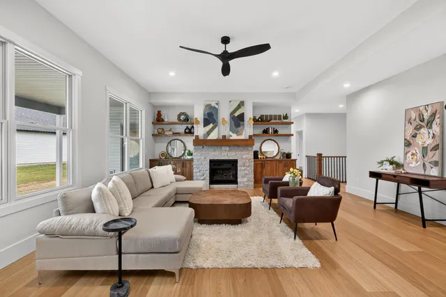 $755,000 | 7091 Spring Creek Drive, Bettendorf, IA 52722