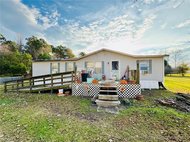 $65,000 | 64 Outfield Drive, Bladenboro, NC 28320