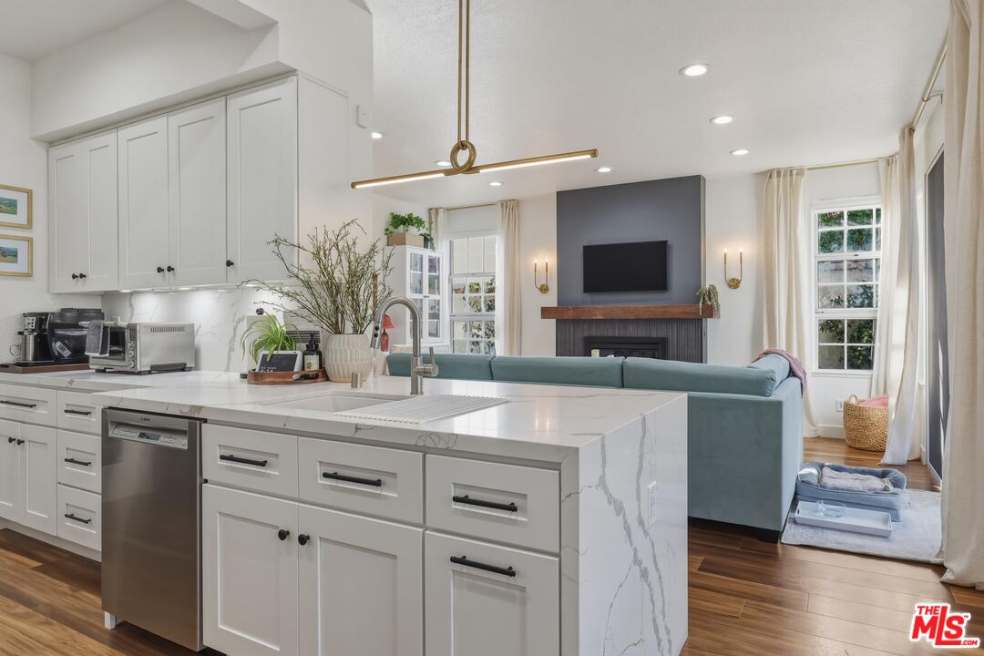 7619 West 85th Street Playa del Rey, CA 90293 - Photo 15 of 47