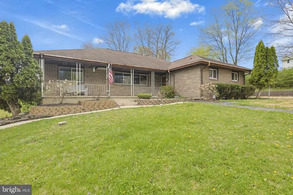 $399,999 | 7 Ardmore Avenue, Tamaqua, PA 18252