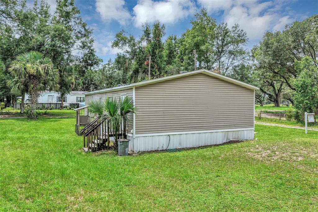 2756 Northeast 34th Road Wildwood, FL 34785 - Photo 31 of 42