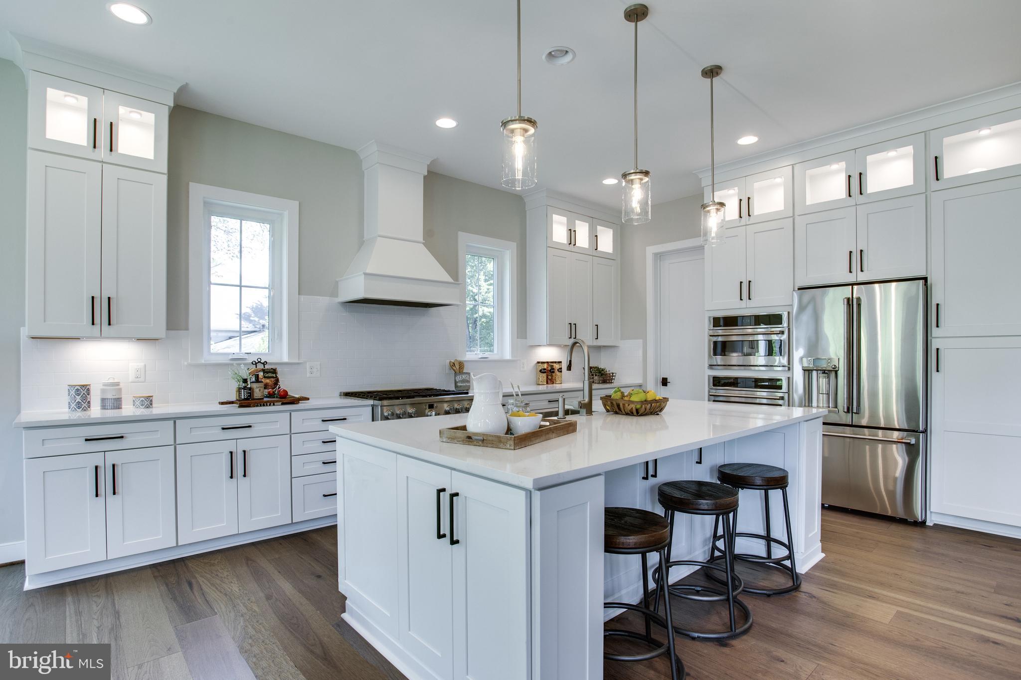 7110 Sea Cliff Road McLean, VA 22101 - Photo 20 of 45 Gourmet Kitchen