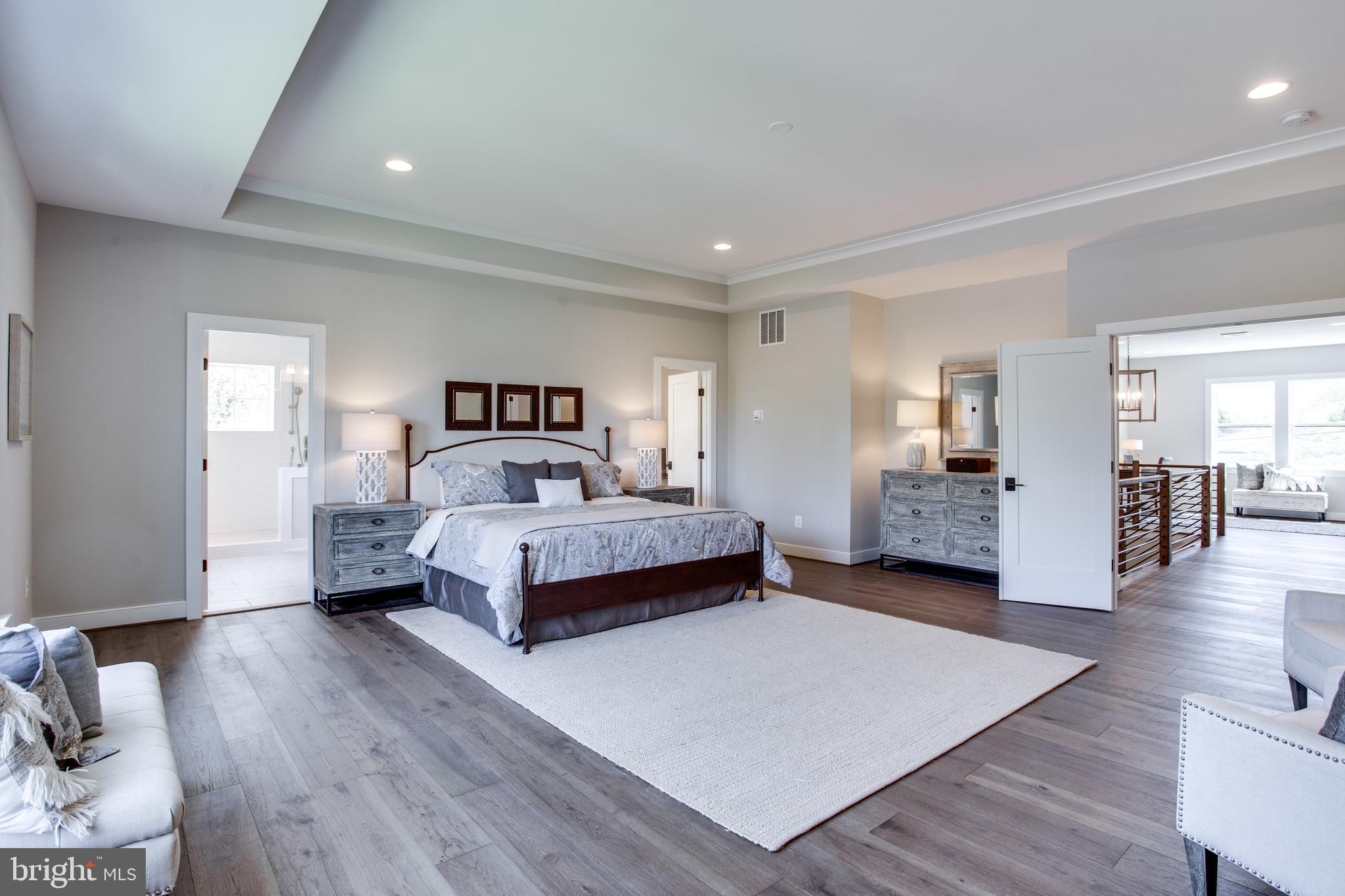 7110 Sea Cliff Road McLean, VA 22101 - Photo 25 of 45 Oversized Owner's Suite
