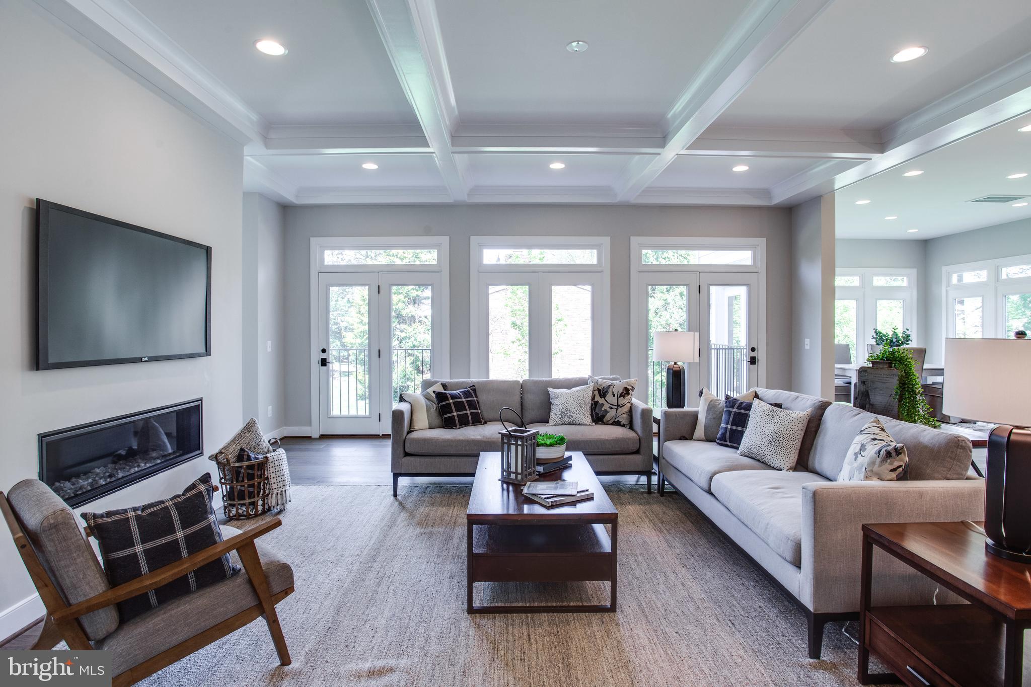 7110 Sea Cliff Road McLean, VA 22101 - Photo 10 of 45 Family Room