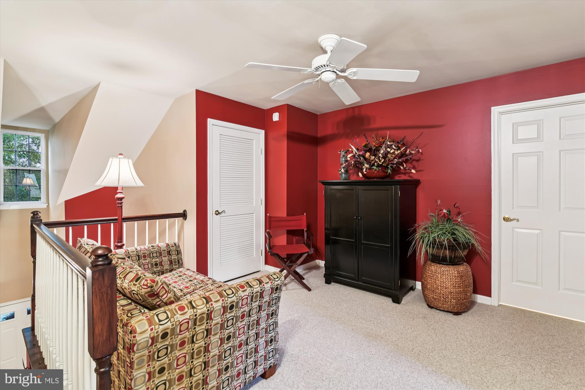 9 Brighton Street Ocean View, DE 19970 - Photo 45 of 48 a living room with furniture and flowers