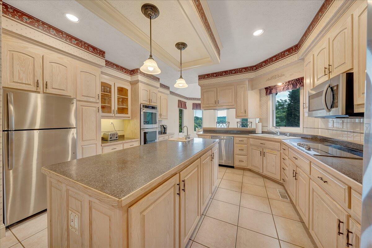 968 Tall Tree Road Wirtz, VA 24184 - Photo 15 of 70 54-D R E A M-1672
