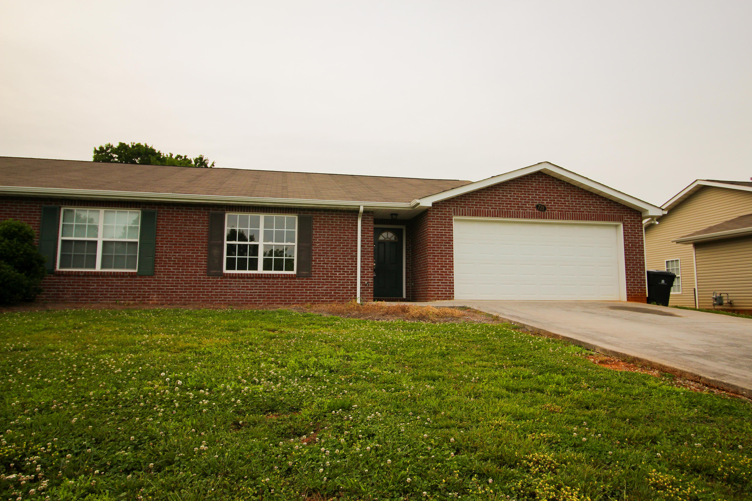 721 Spring Park Road Knoxville, TN 37914 - Photo 1 of 9 IMG_9220