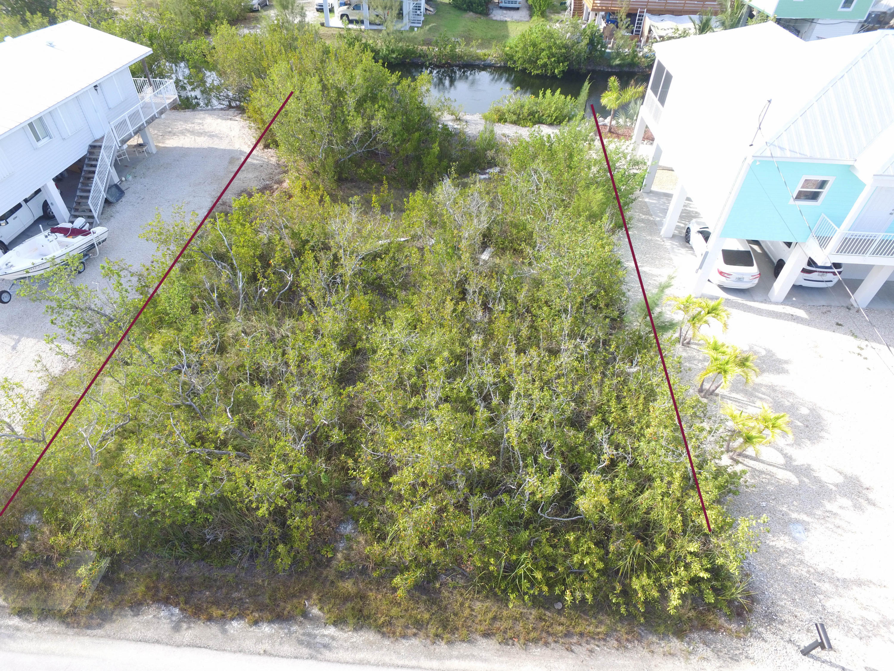27 Mariposa Road Summerland Key, FL 33042 - Photo 2 of 13 60 x 100 WATER FRONT