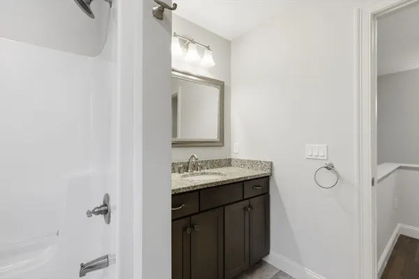 $425,000 | 70 Hatfield Street, Unit 70B, Northampton, MA 01060