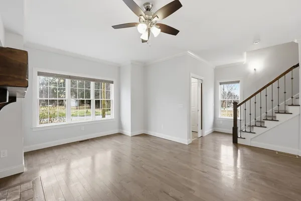 $425,000 | 70 Hatfield Street, Unit 70B, Northampton, MA 01060