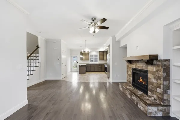 $425,000 | 70 Hatfield Street, Unit 70B, Northampton, MA 01060