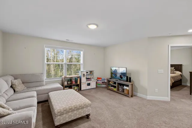 $2,600 | 906 Needlerush Road, Sneads Ferry, NC 28460