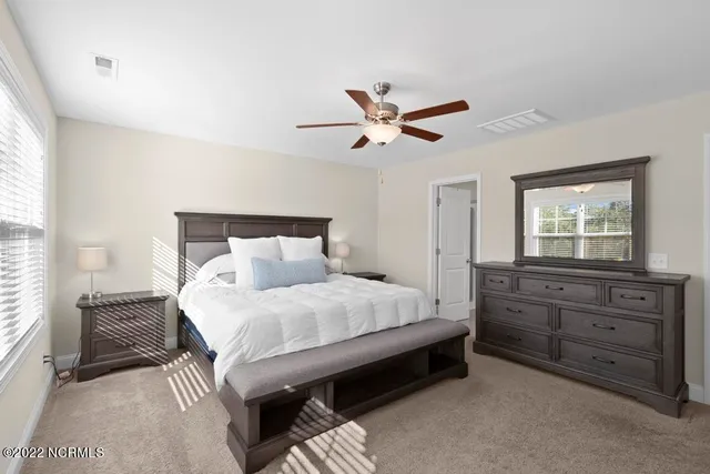 $2,600 | 906 Needlerush Road, Sneads Ferry, NC 28460