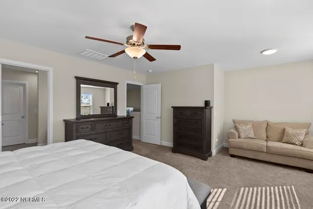 $2,600 | 906 Needlerush Road, Sneads Ferry, NC 28460